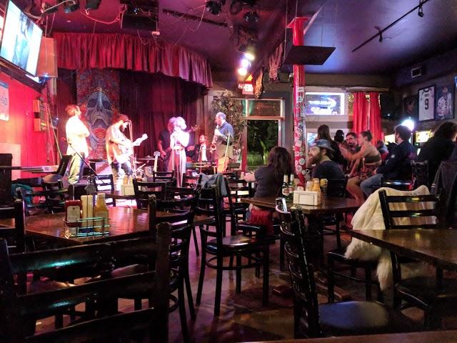Dmac's Bar & Grill