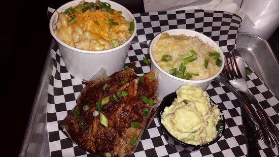 LA Smokehouse Earhart Delicatessen