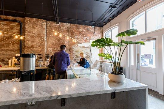 Cafe Bon Ami