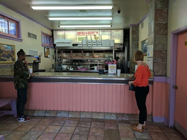 McHardy's Chicken & Fixin'