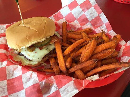 Cajan's Eatery