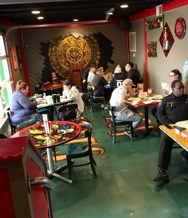 Los Jefes Tortilleria & Grill
