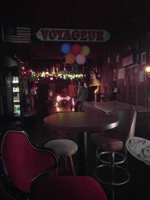 B J's Lounge