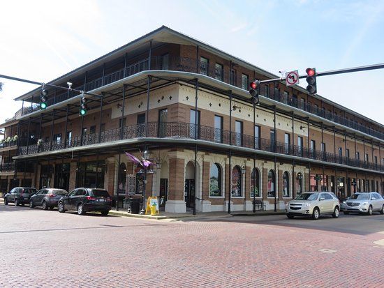 Historic District Shopping